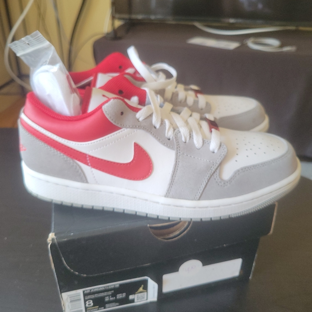 Jordan 1 Low SE 2021
